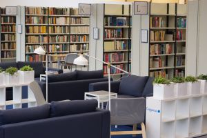 Biblioteka wznawia działalność w zakresie wypożyczeń i zwrotów książek